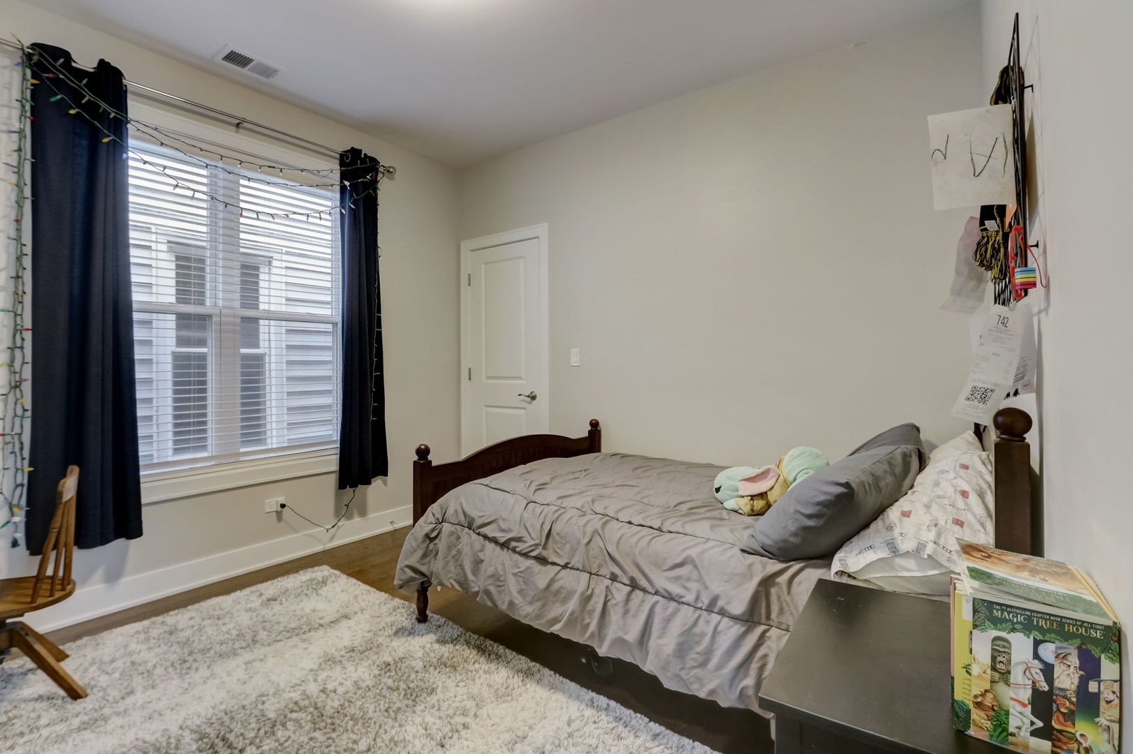 3753 N Albany Avenue