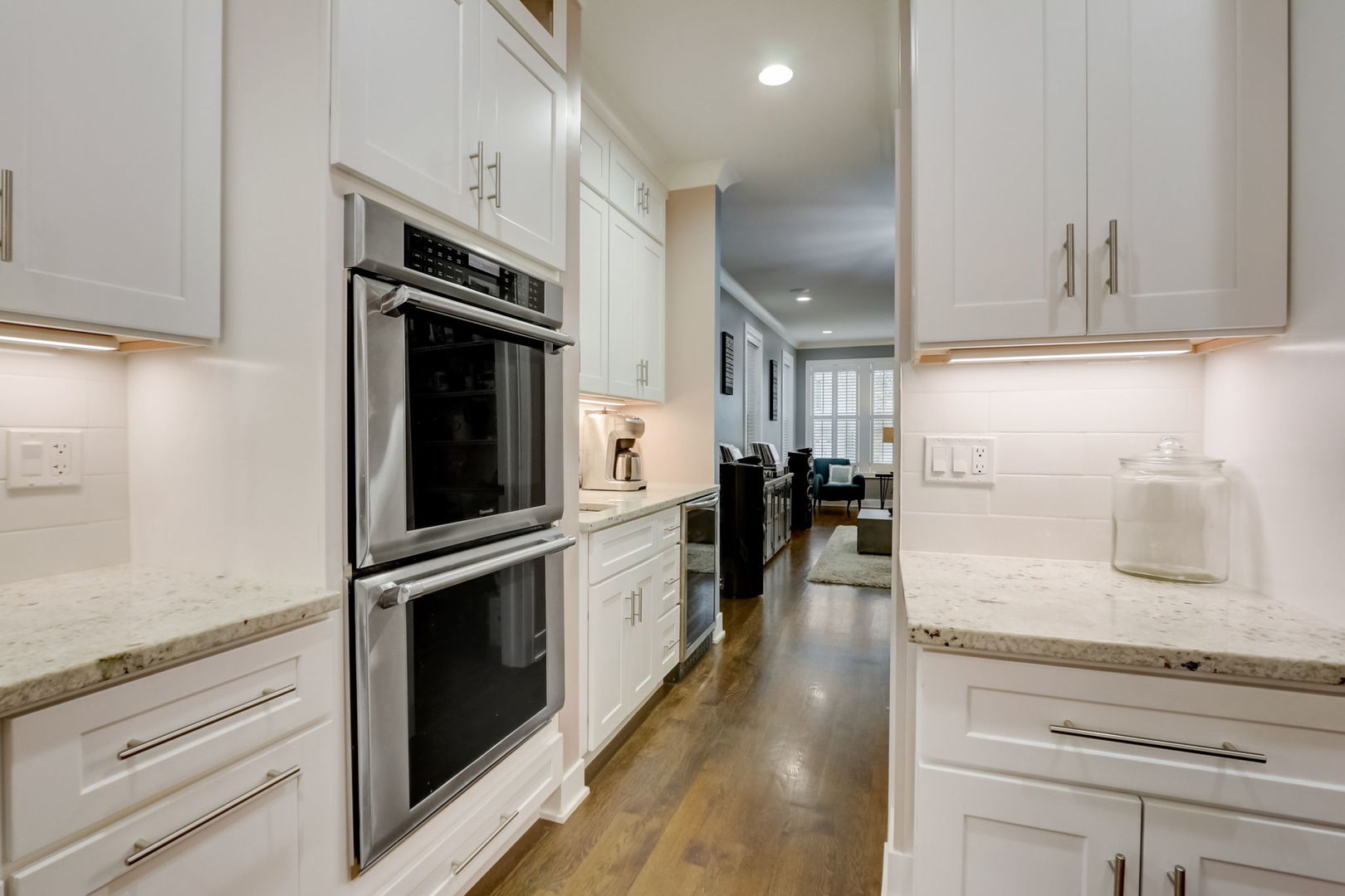 3753 N Albany Avenue