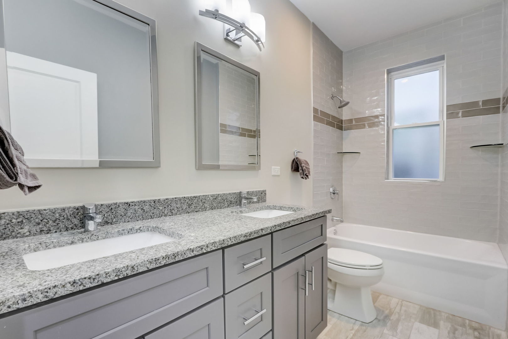 3753 N Albany Avenue