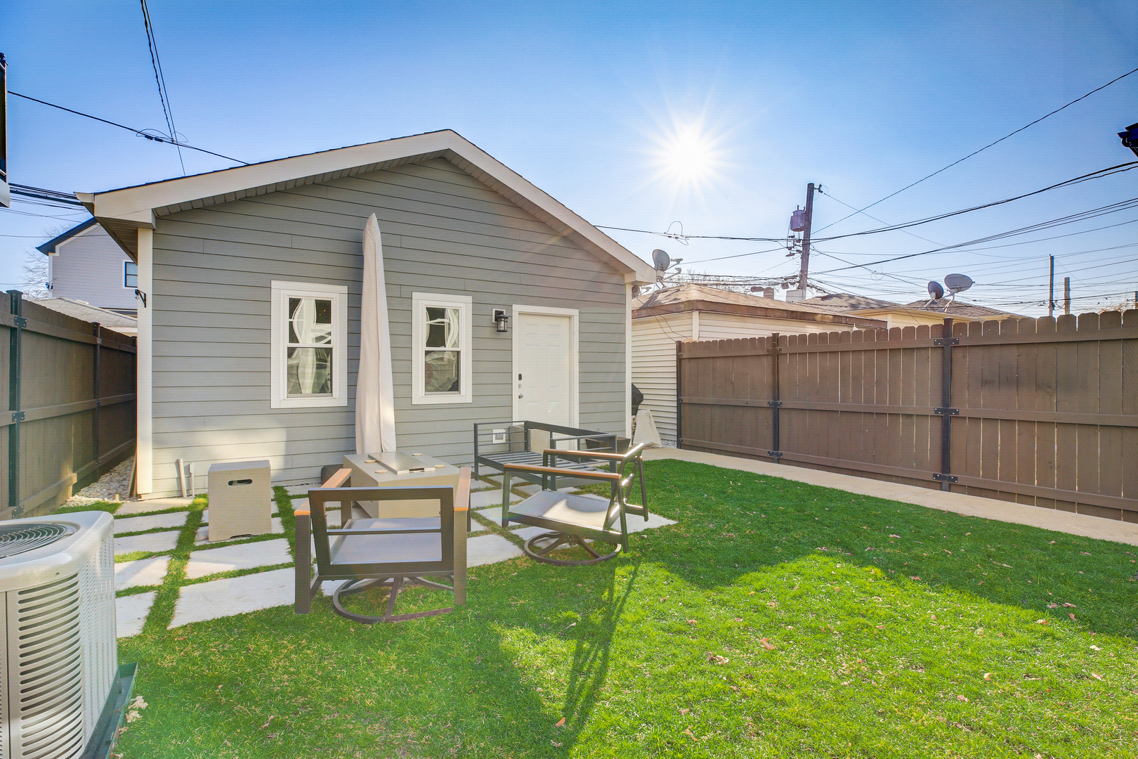 3753 N Albany Avenue