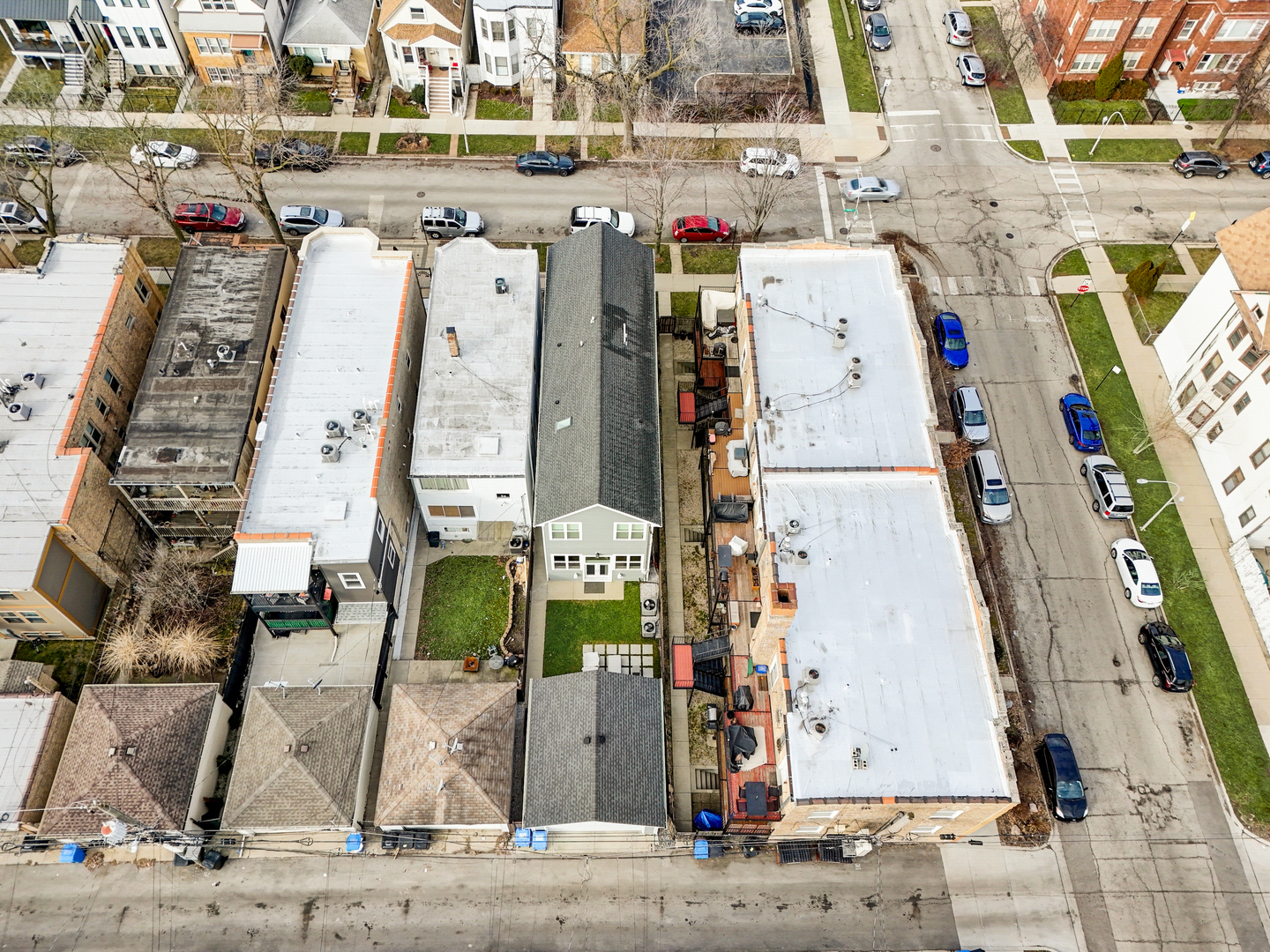 3753 N Albany Avenue