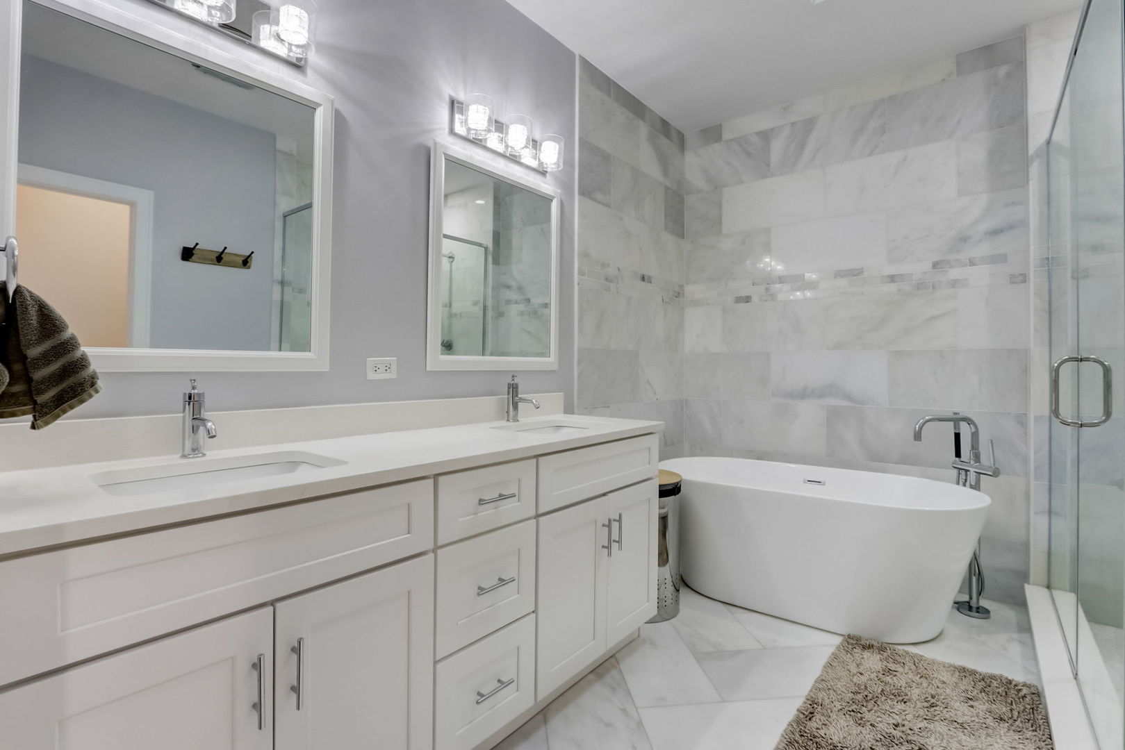 3753 N Albany Avenue