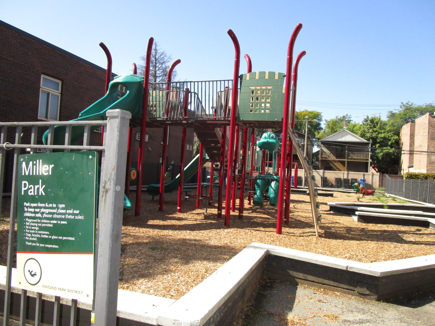 907 S Carpenter Street