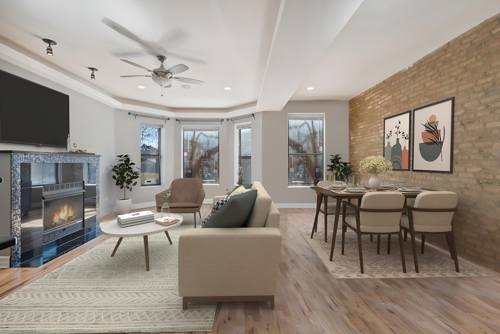 642 E 50TH Street Unit: 1E