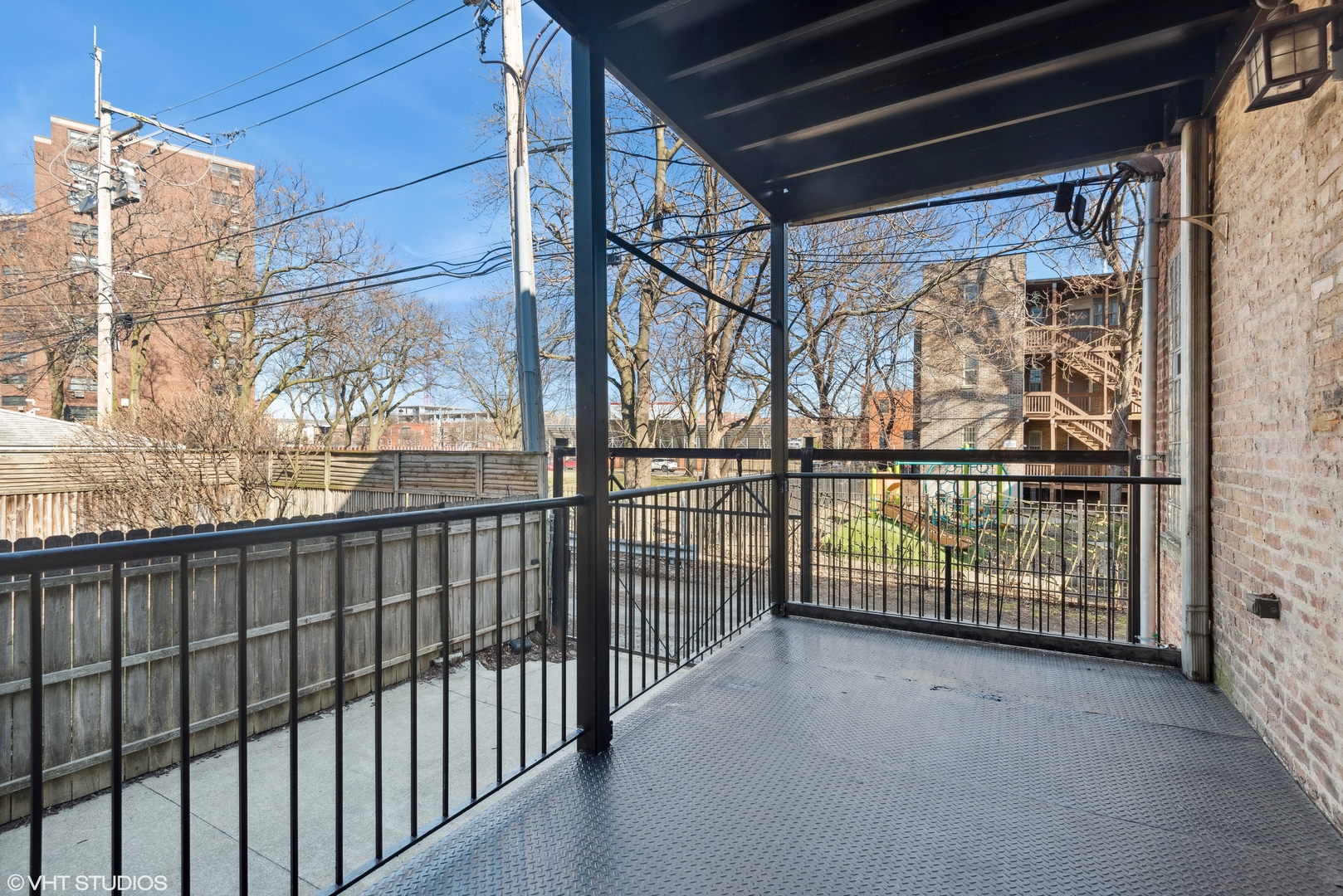 642 E 50TH Street Unit: 1E