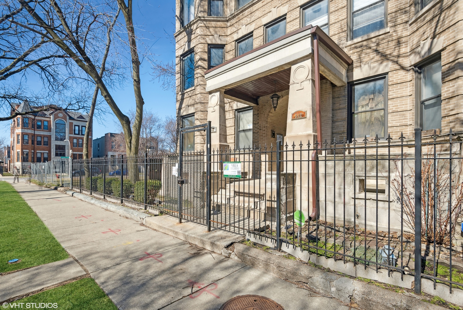 642 E 50TH Street Unit: 1E