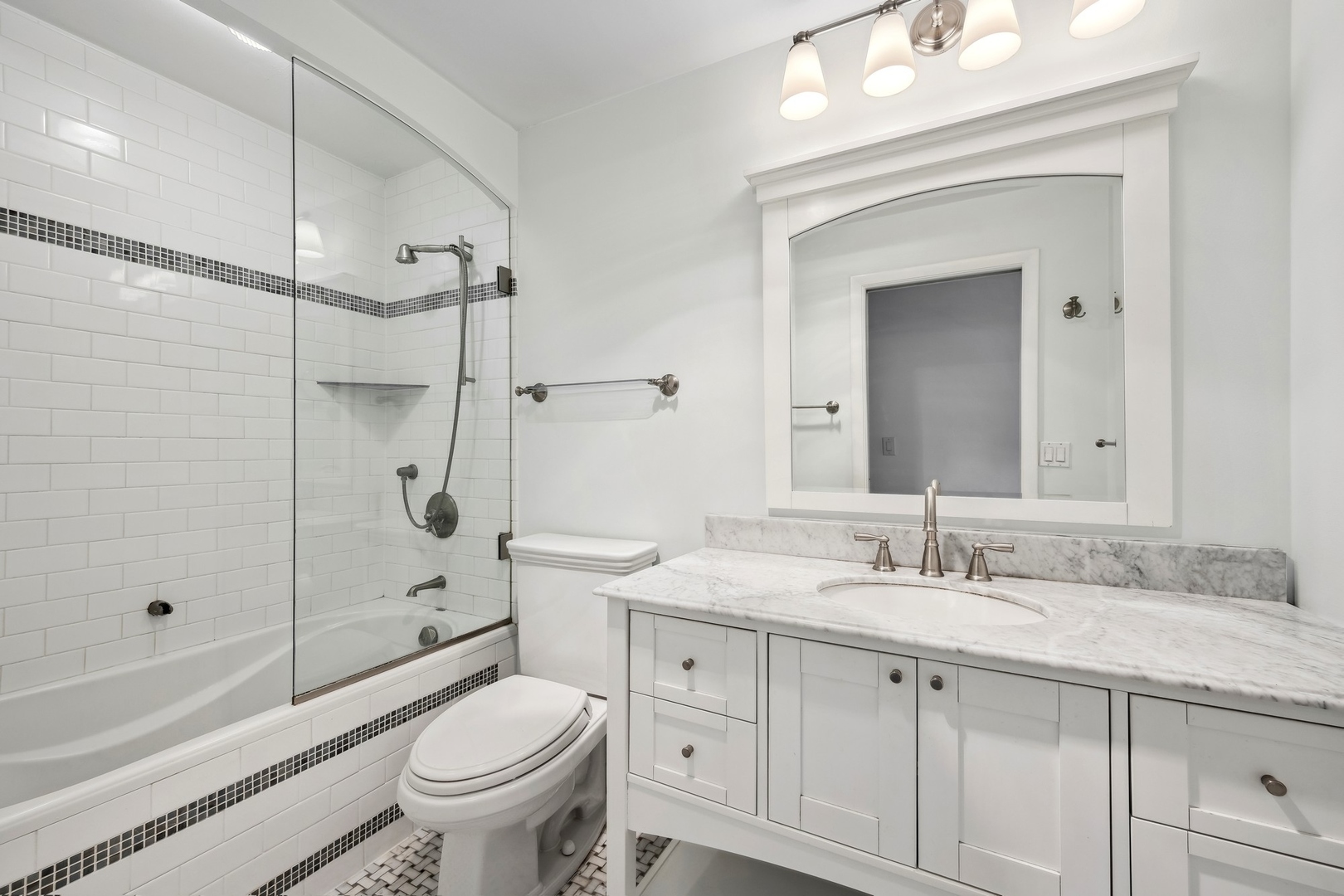 50 E Bellevue Place Unit: 503