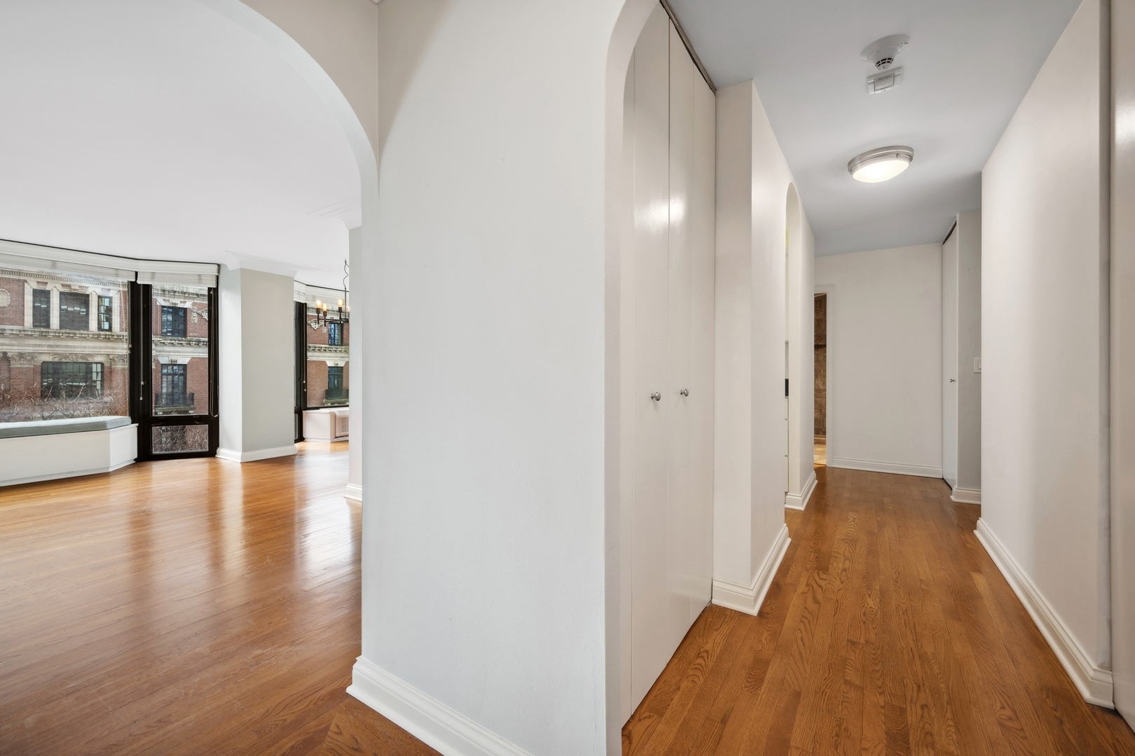 50 E Bellevue Place Unit: 503