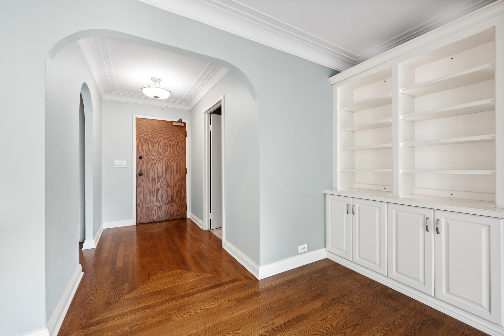 50 E Bellevue Place Unit: 503