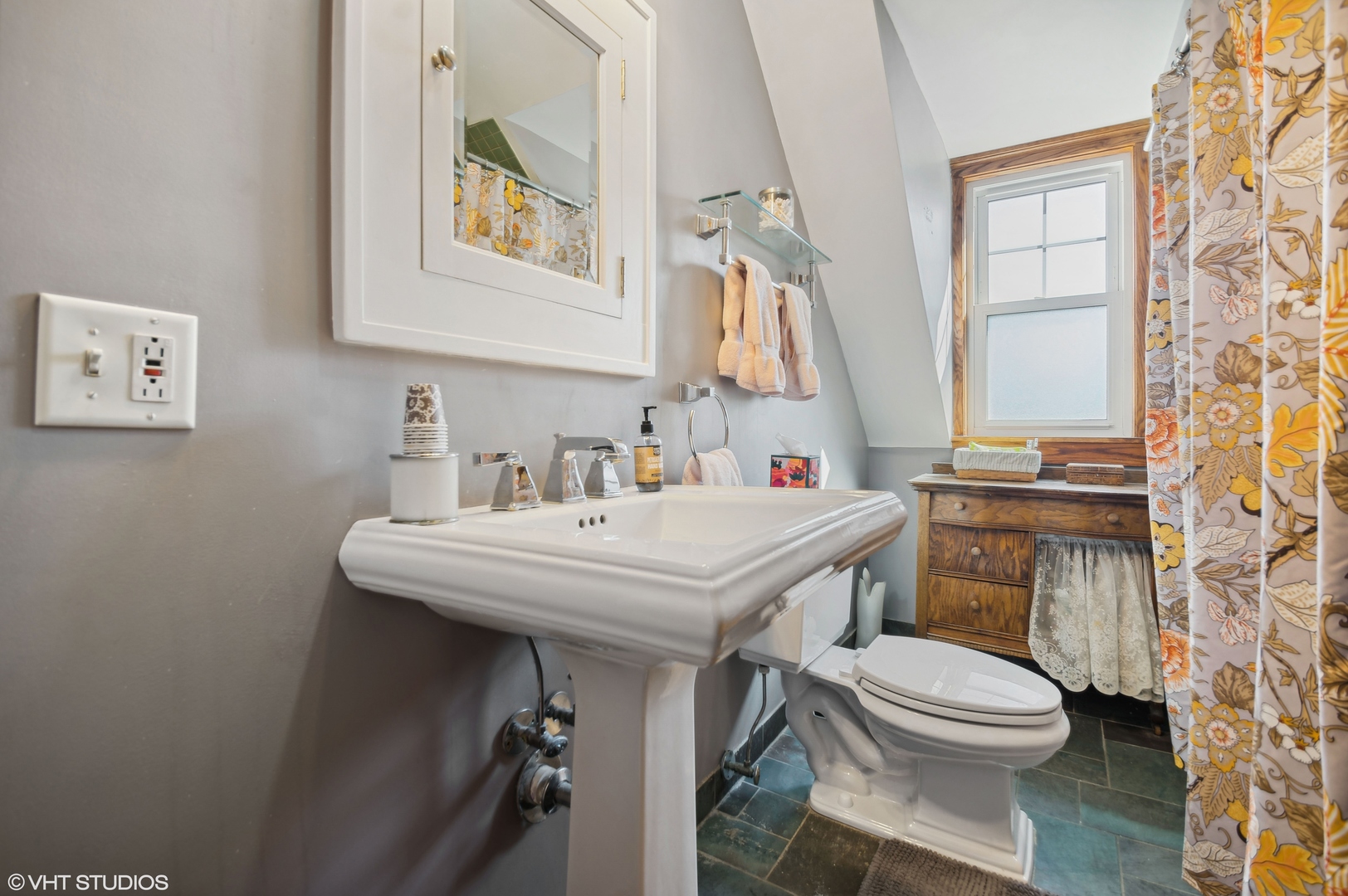 6521 Sinclair Avenue