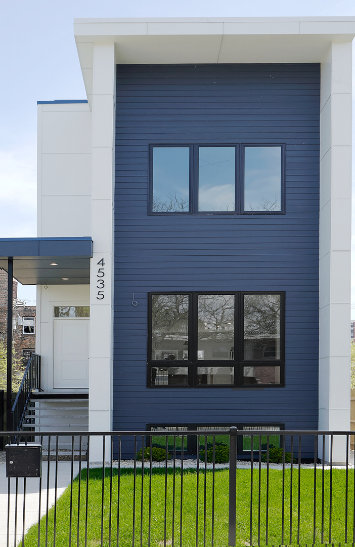 4535 S Evans Avenue