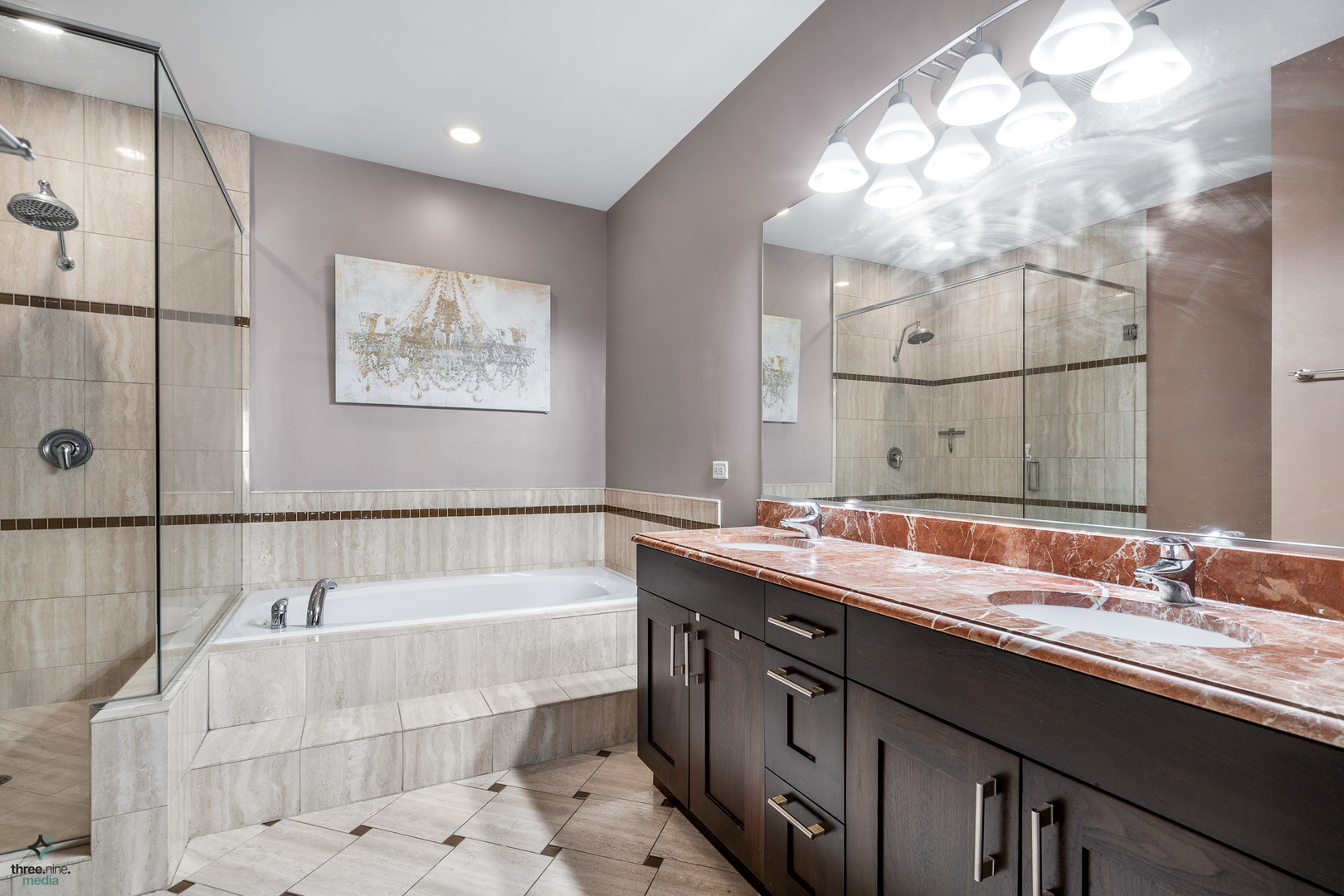 832 W 36th Street Unit: 2