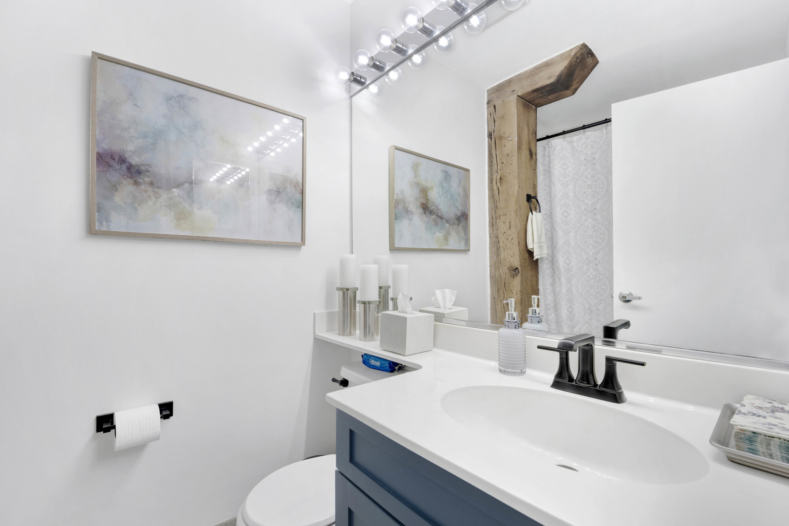 1735 W Diversey Parkway Unit: 105