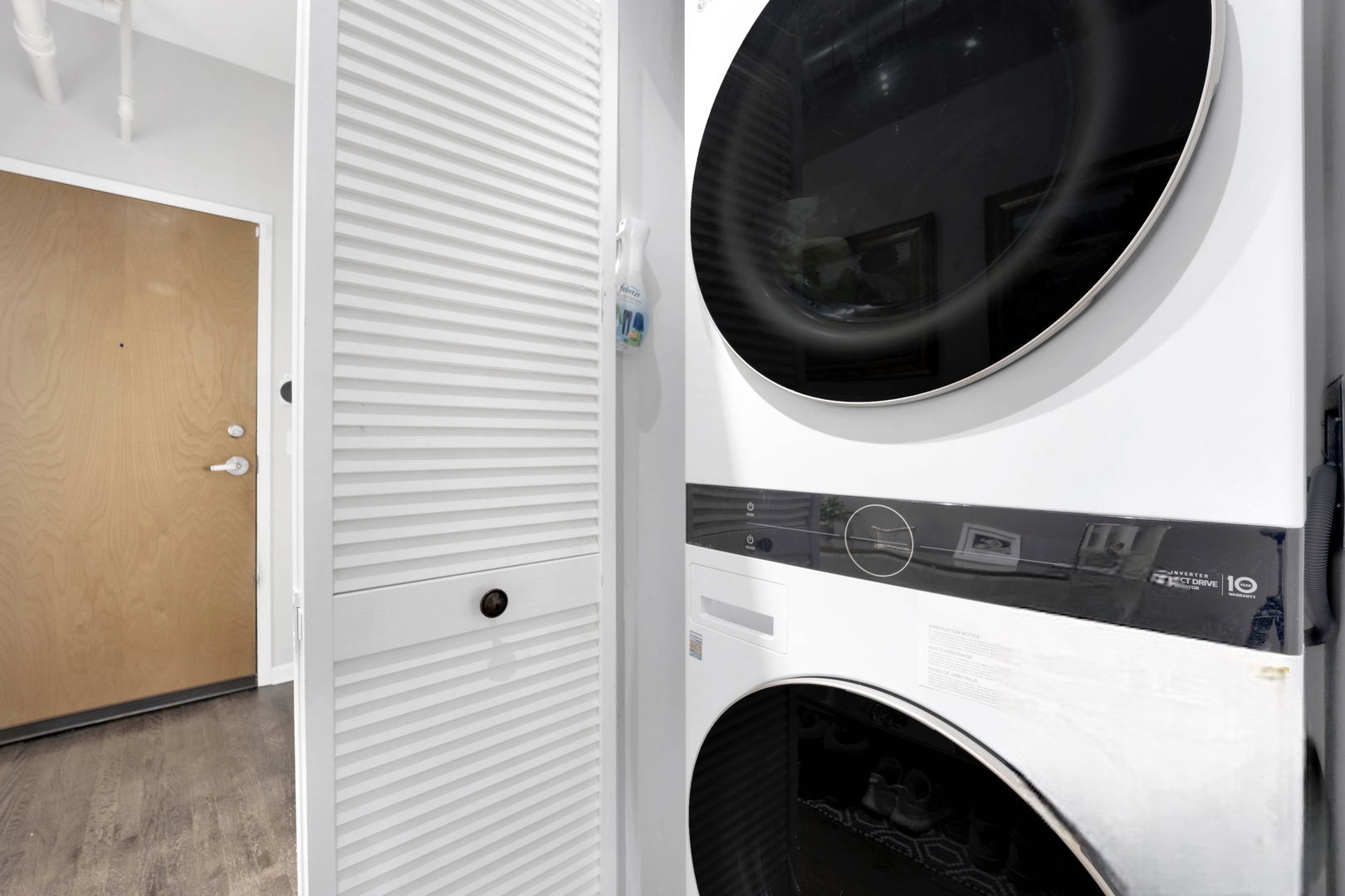 1735 W Diversey Parkway Unit: 105