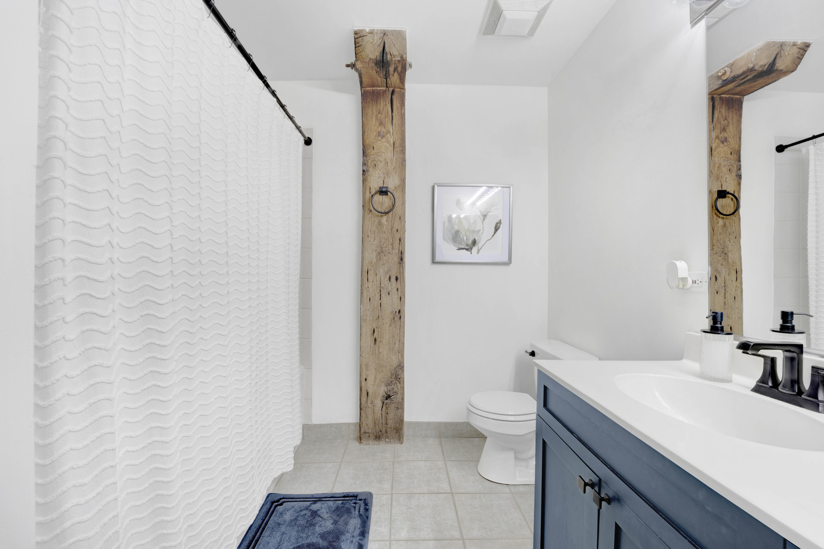 1735 W Diversey Parkway Unit: 105