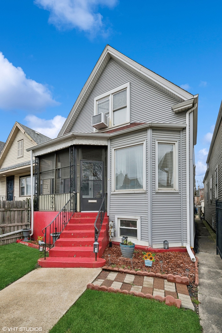 835 N Laramie Avenue