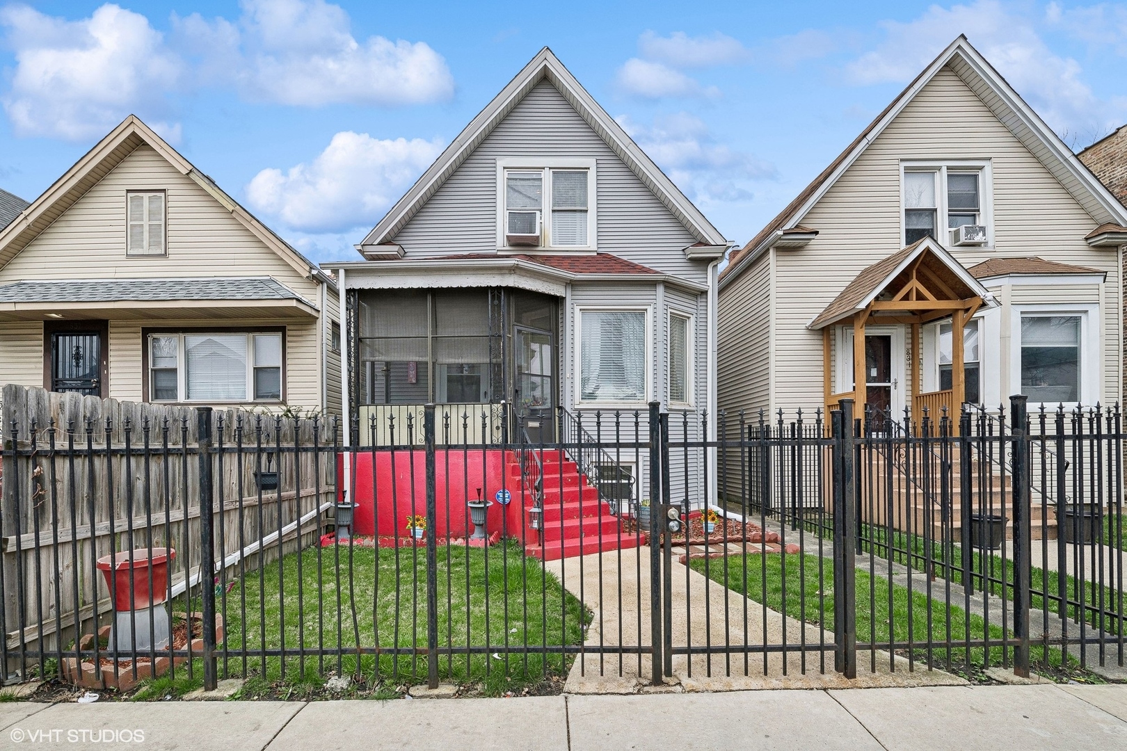 835 N Laramie Avenue