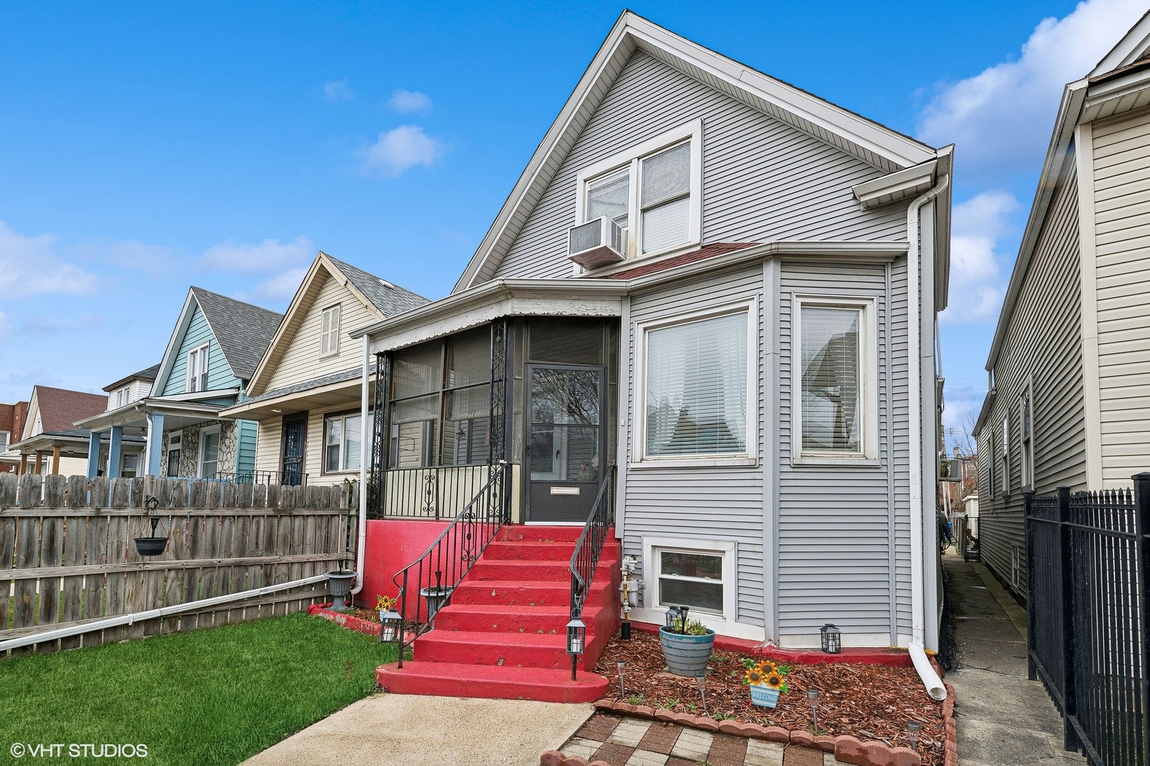 835 N Laramie Avenue