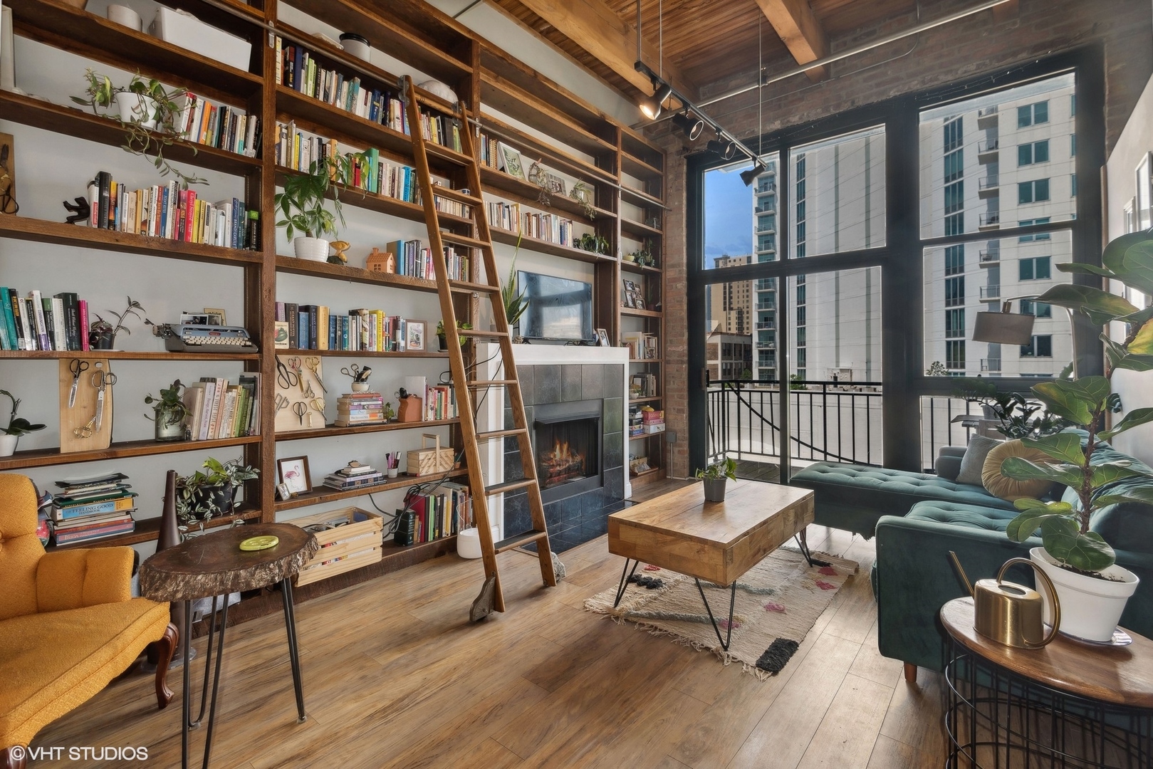 1632 S Indiana Avenue Unit: 603