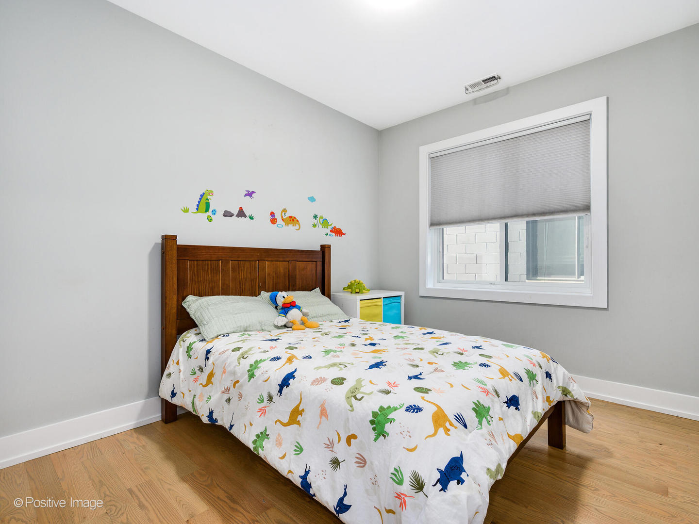 722 W 17th Place Unit: 2W