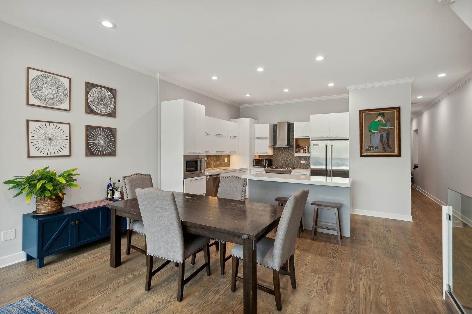 1438 N WOOD Street Unit: 1