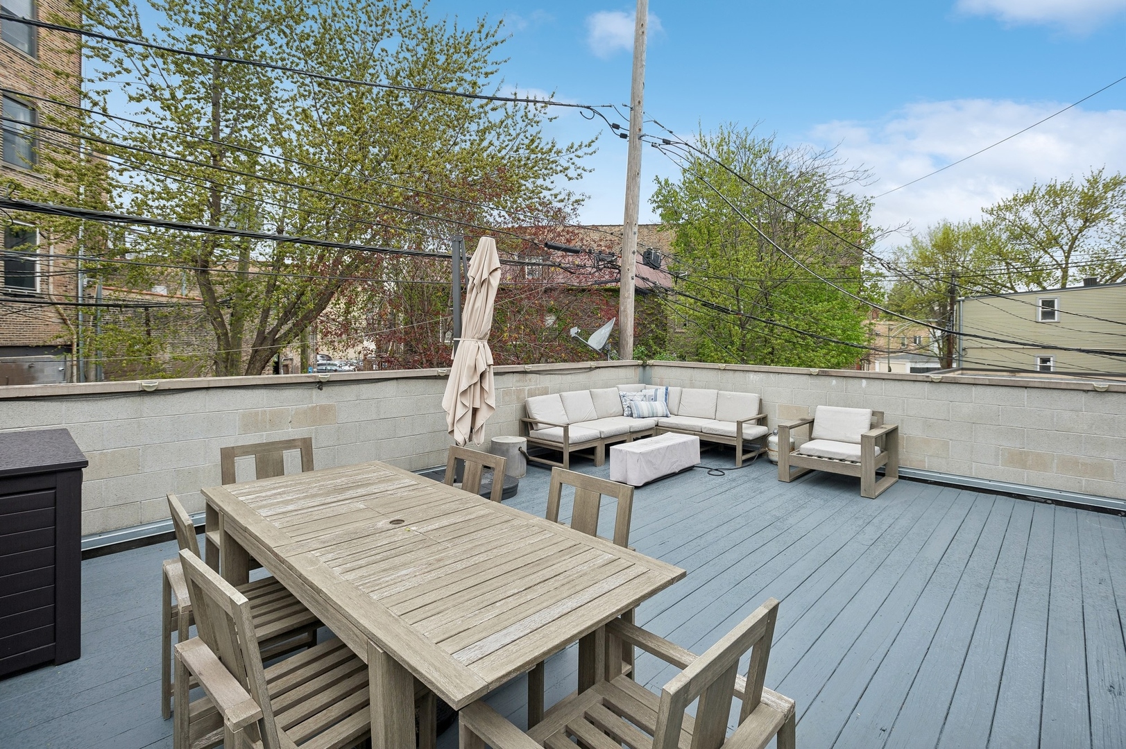 1438 N WOOD Street Unit: 1