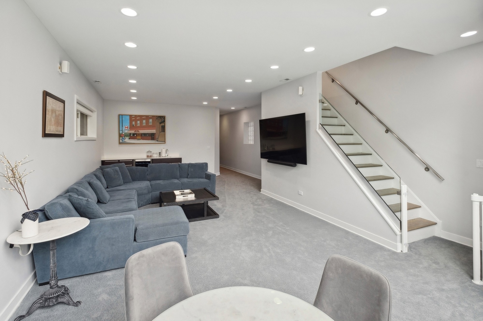 1438 N WOOD Street Unit: 1