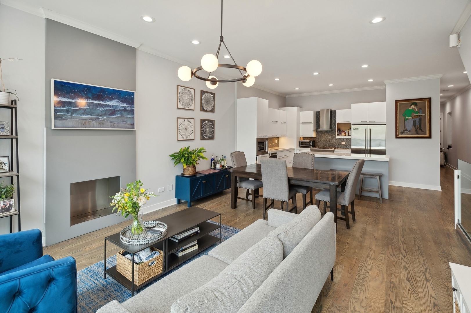 1438 N WOOD Street Unit: 1