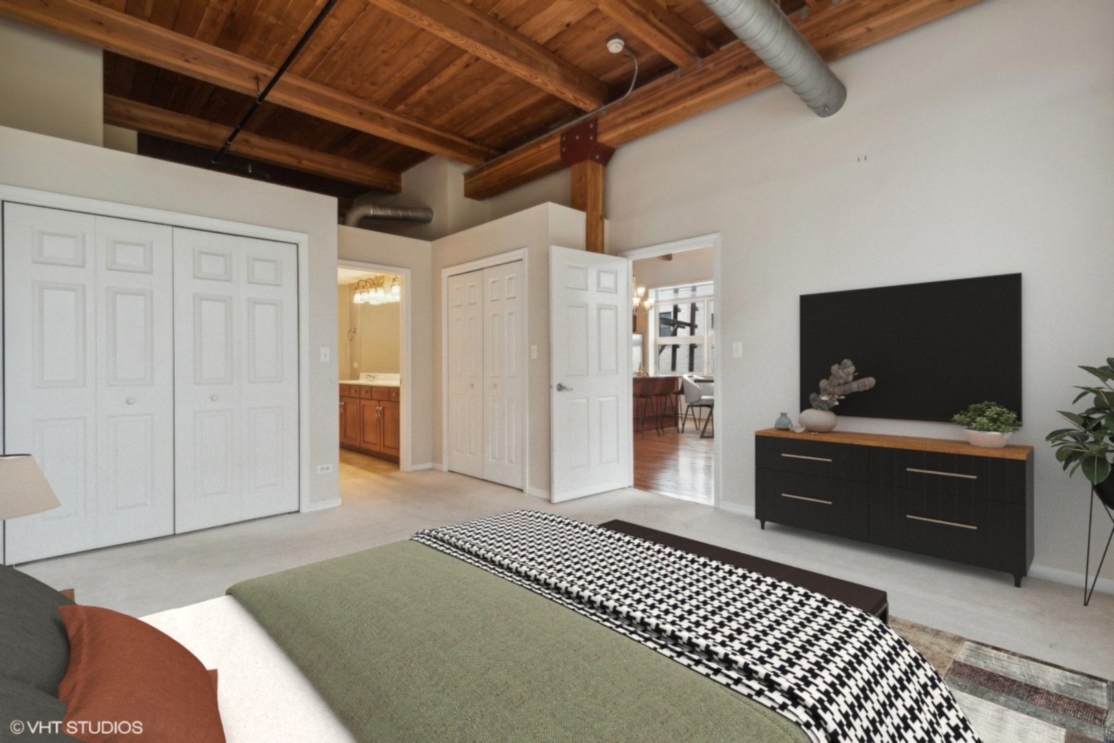 2806 N OAKLEY Avenue Unit: 407