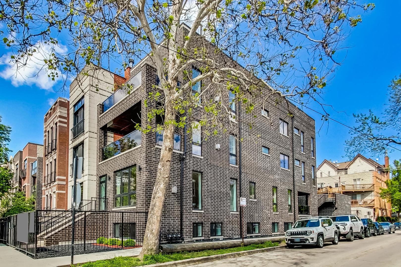 847 N Paulina Street Unit: 3