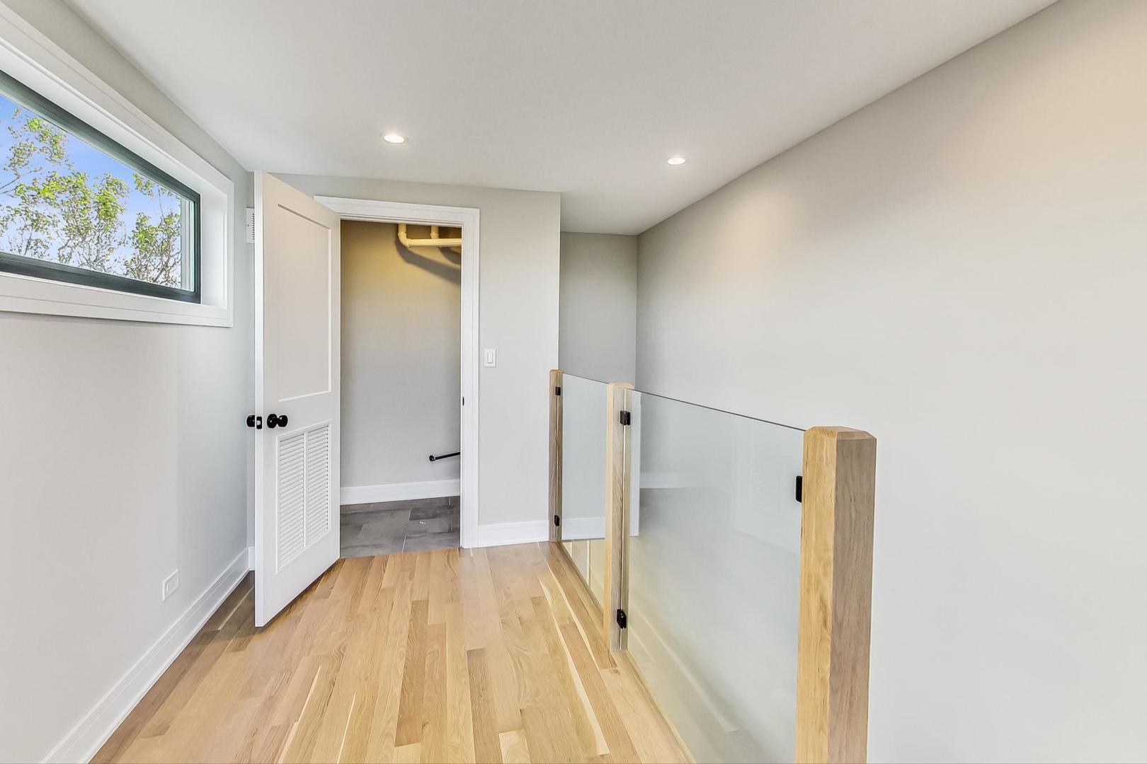 847 N Paulina Street Unit: 3