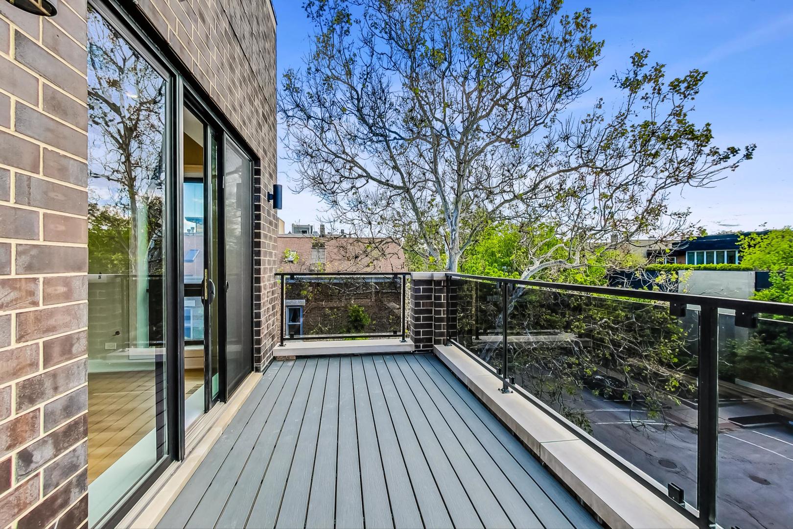 847 N Paulina Street Unit: 3