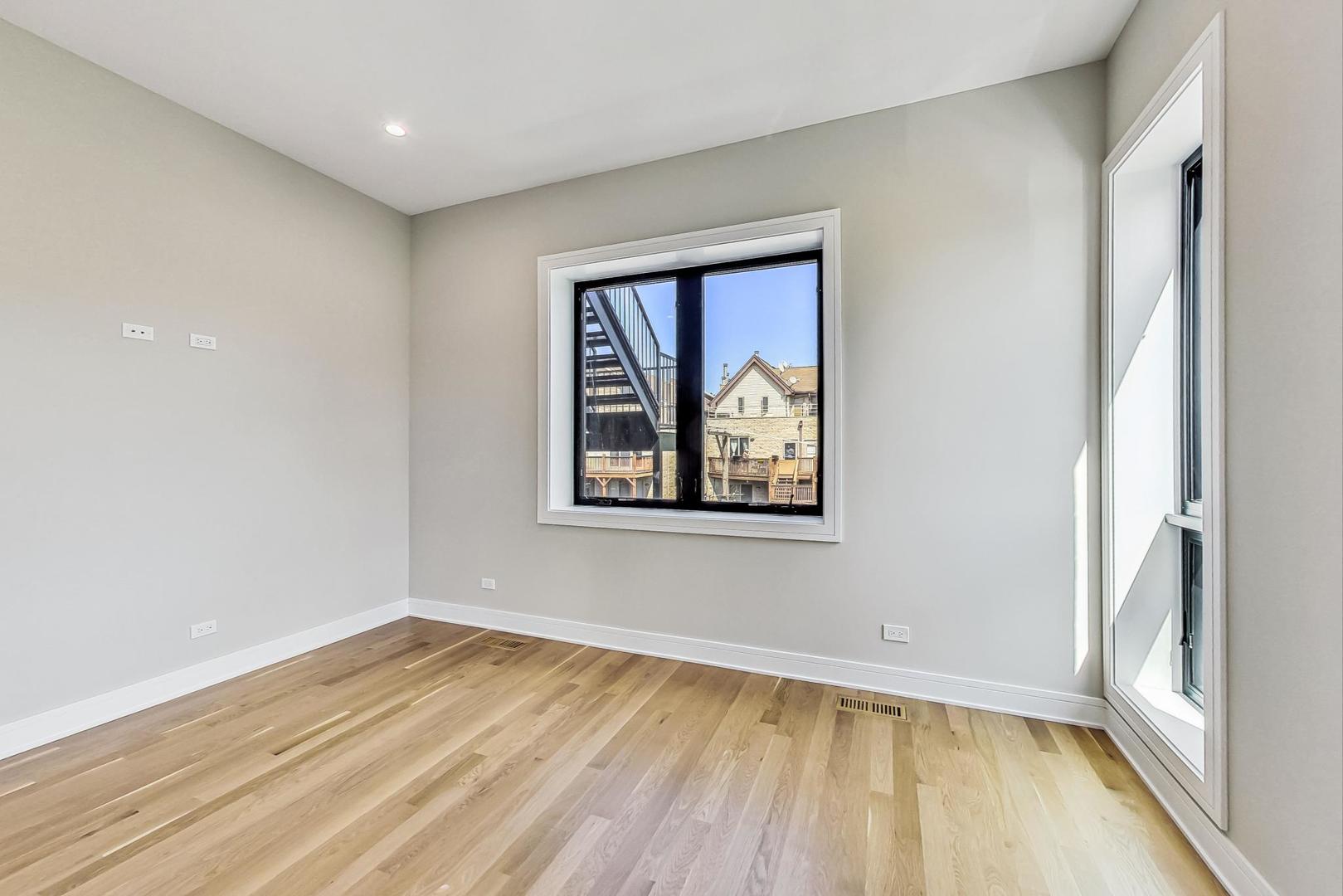 847 N Paulina Street Unit: 3