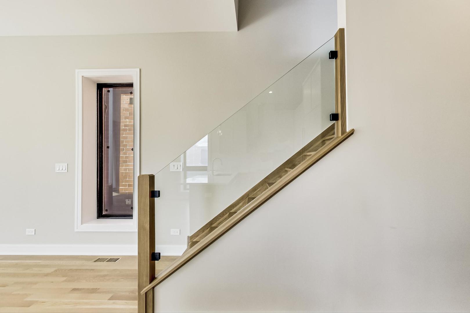 847 N Paulina Street Unit: 3