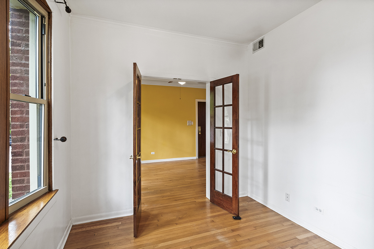 3615 W Byron Street Unit: 2A