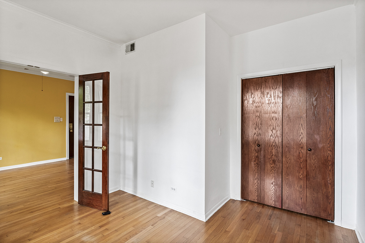 3615 W Byron Street Unit: 2A