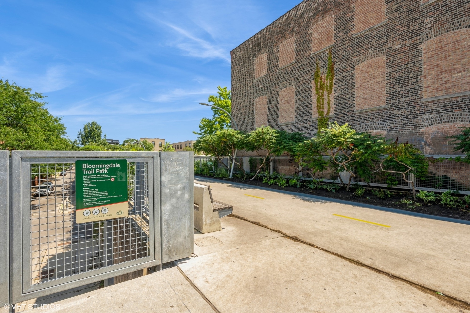 1740 N Maplewood Avenue Unit: 111