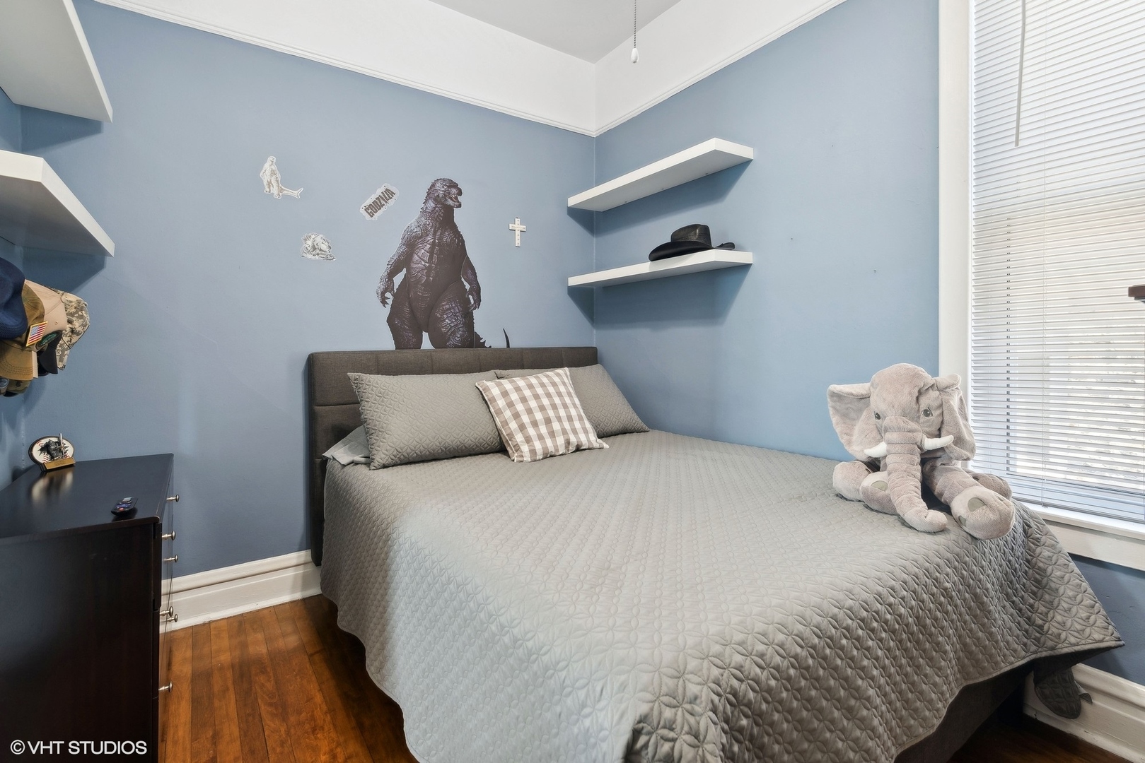 1345 N Hamlin Avenue