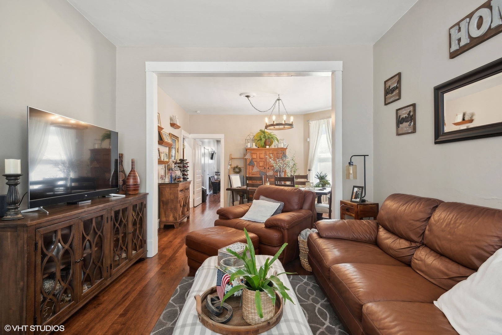 1345 N Hamlin Avenue