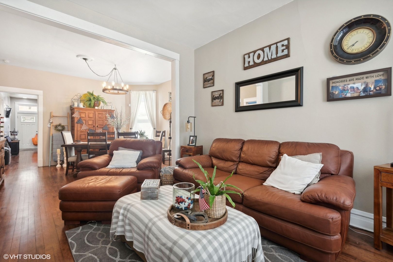 1345 N Hamlin Avenue