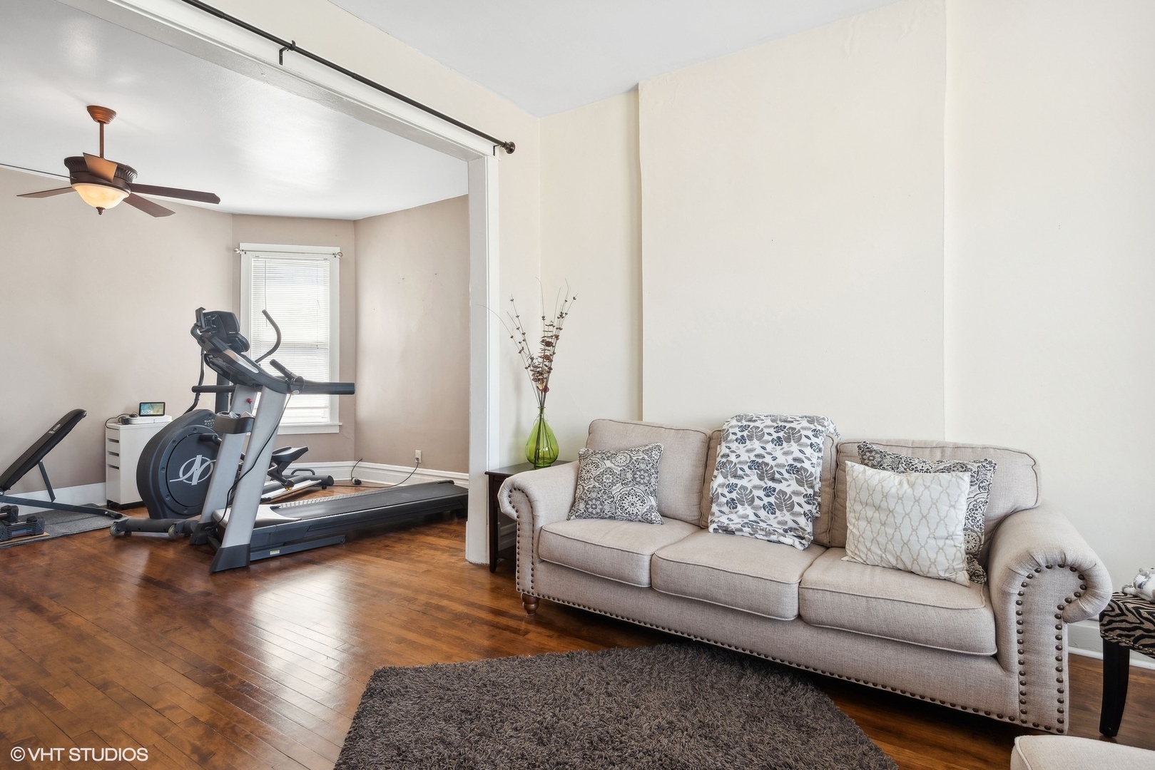 1345 N Hamlin Avenue