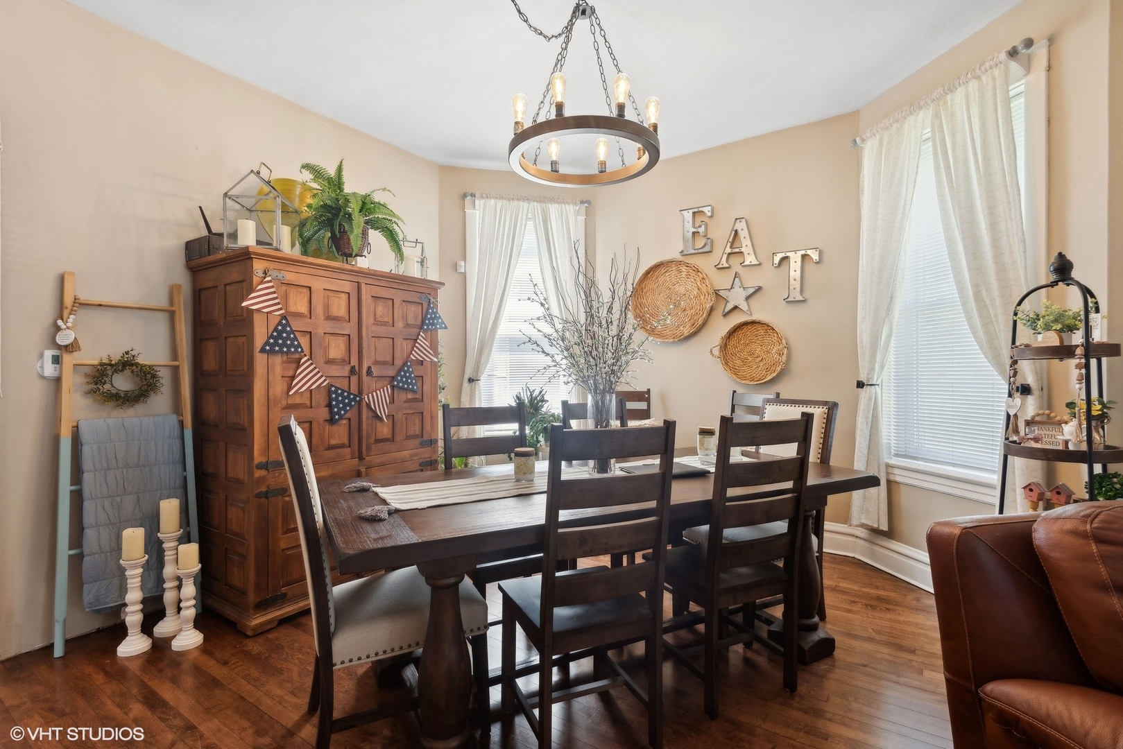 1345 N Hamlin Avenue