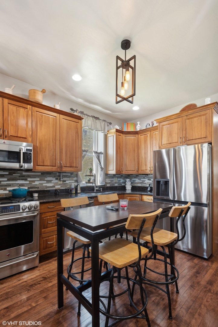 1345 N Hamlin Avenue