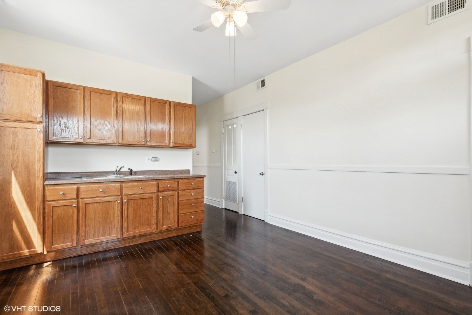 1345 N Hamlin Avenue