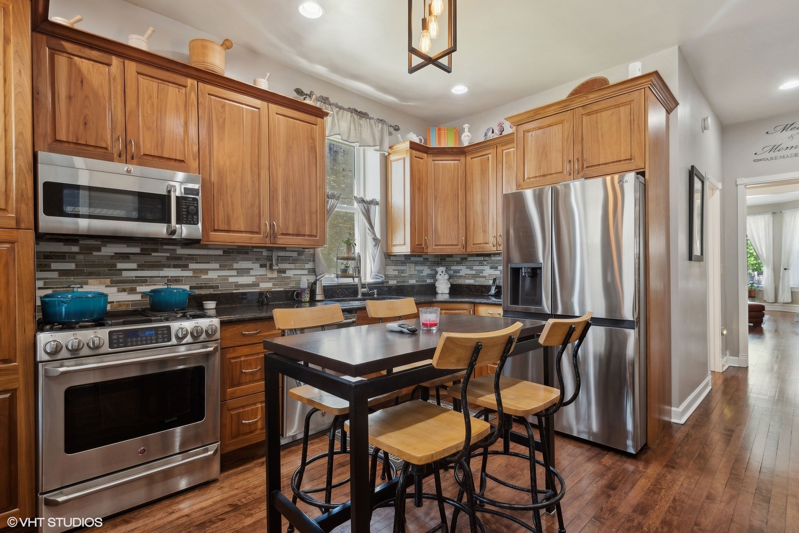 1345 N Hamlin Avenue