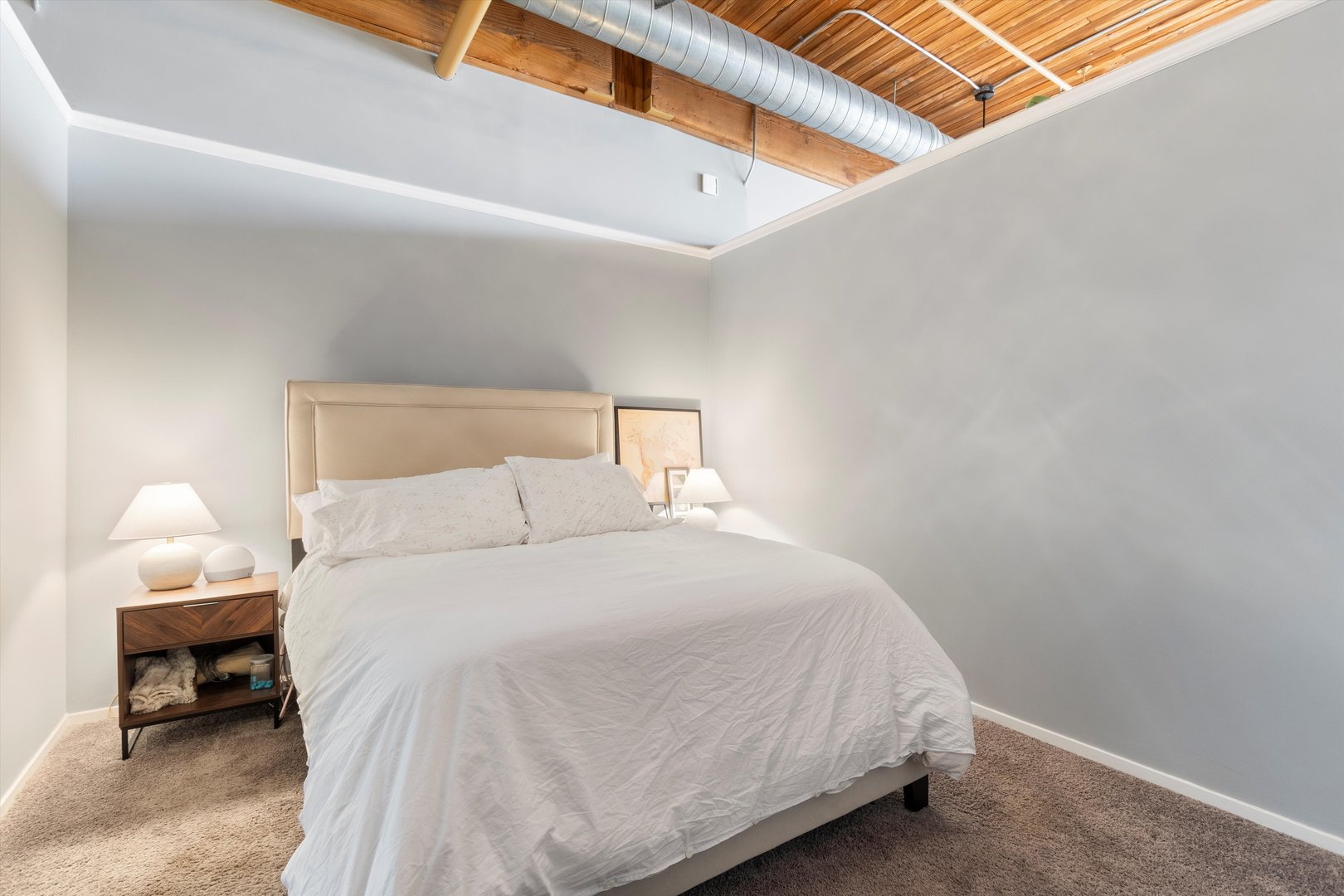 1801 S Michigan Avenue Unit: 604