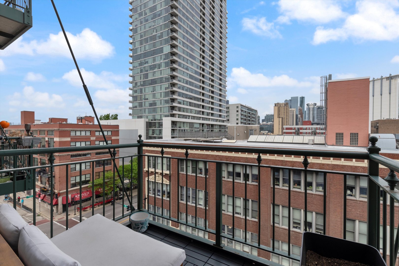 1801 S Michigan Avenue Unit: 604