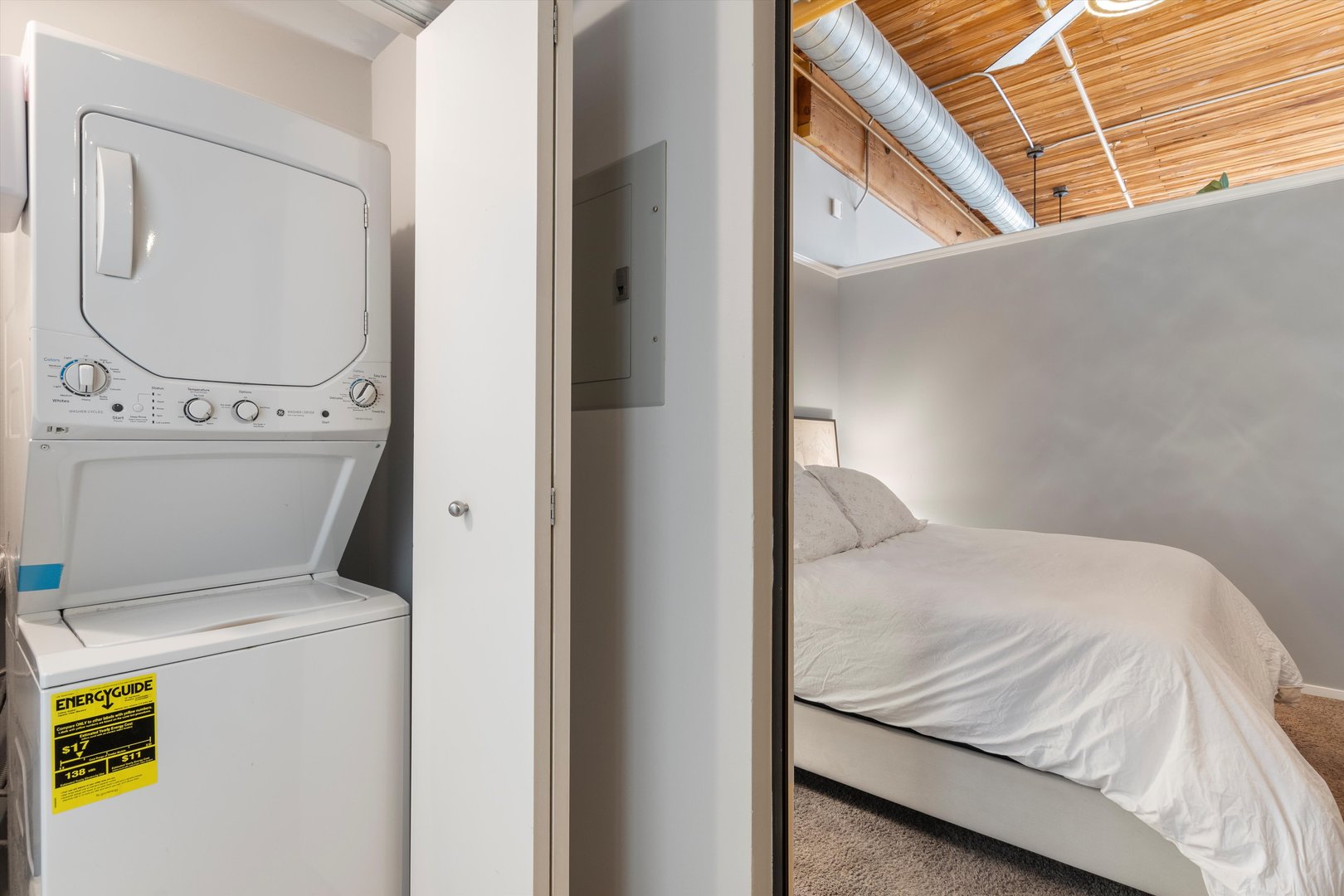 1801 S Michigan Avenue Unit: 604