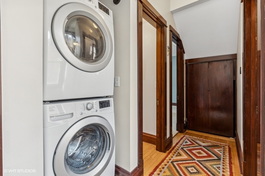 2930 N Gresham Avenue