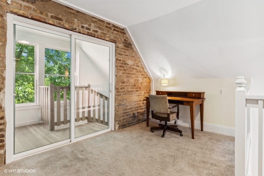 2930 N Gresham Avenue